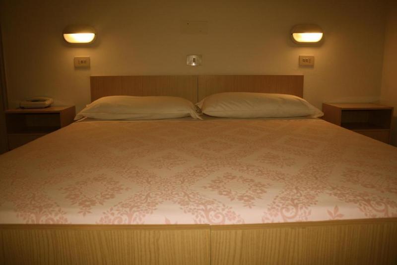 קיאנצ'נו טרמה Albergo Villa Dionori מראה חיצוני תמונה